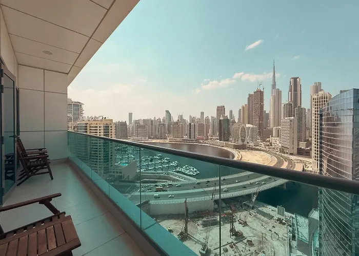 Modern Apartment With Burj Khalifa - Lake View, 32 Percent Applied